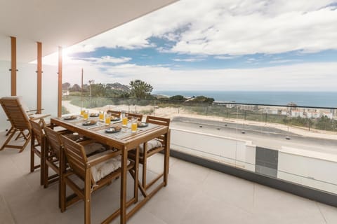 Day, Natural landscape, View (from property/room), Balcony/Terrace, Food and drinks, Dining area, Pool view, Sea view, Drinks