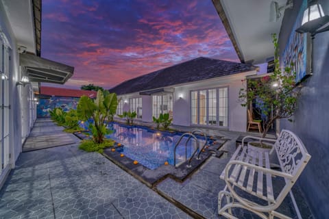 Pool view, Swimming pool, Swimming pool