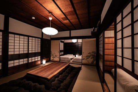 Living room, Photo of the whole room