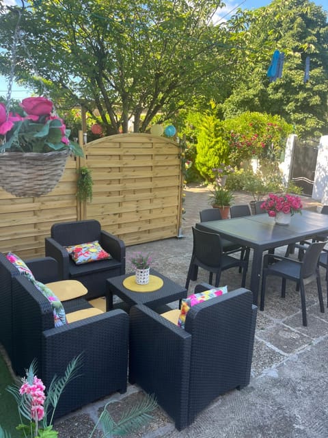 Maison bord de Seine Bed and Breakfast in Rouen