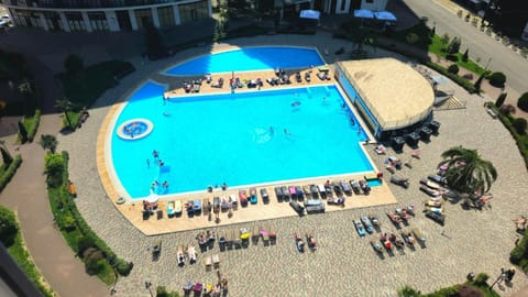 Pool view, Swimming pool