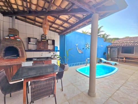 Kitchen or kitchenette, Dining area, Pool view, sunbed