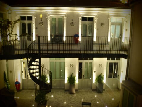 Property building, Patio, Garden, Balcony/Terrace, Lounge or bar