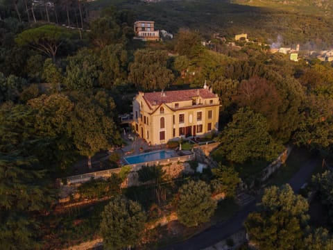 RDC maison de maitre pour 6 personnes avec piscine et jacuzzi Apartment in Bastia
