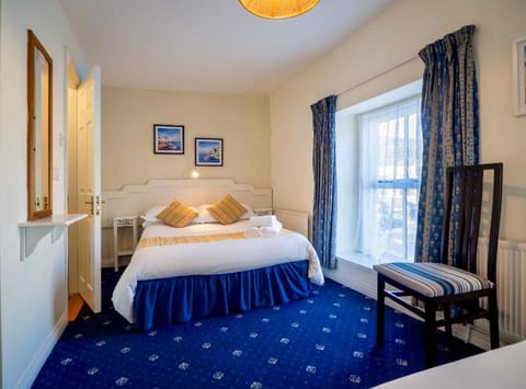 White Heather 3 Bed Clifden Town House in Clifden