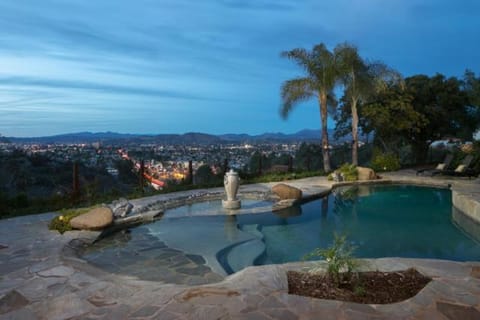 Mountain view, Pool view