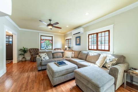 Historic Family Home Next To College and Lake CDA House in Coeur dAlene