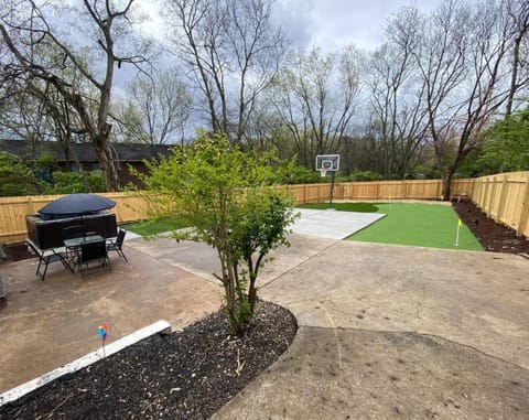 New Listing The Playhouse with Spa Games & More House in Nashville