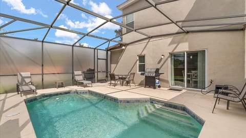 Patio, Pool view, Swimming pool, sunbed
