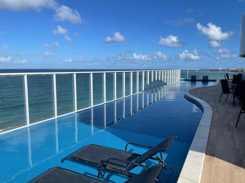 Day, View (from property/room), Sea view, Swimming pool, sunbed