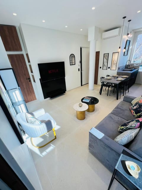 TV and multimedia, Living room