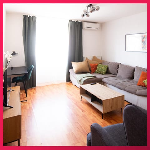 TV and multimedia, Living room, air conditioner