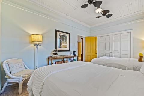 Old Carrabelle Hotel Captains Quarters Suite House in Carrabelle