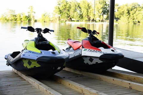 Natural landscape, Activities, Lake view, River view, group of guests