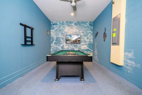 Stunning Game Room & Pool Jacuzzi Storey Lake 2799 House in Kissimmee