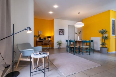 Living room, Seating area, Dining area