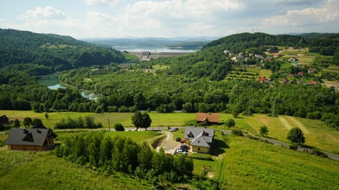 Property building, Bird's eye view, Garden, Lake view, Landmark view, Mountain view