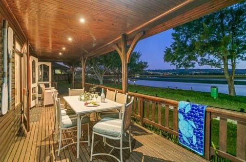 Knysna Lagoon - On the Water's Edge Chalet in Knysna