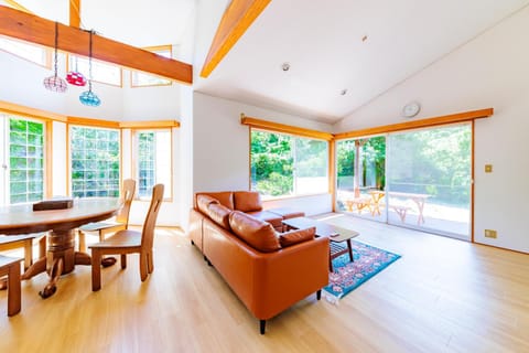 Living room, Diving