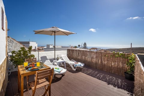 Solarium, Balcony/Terrace, Mountain view, Sea view, sunbed