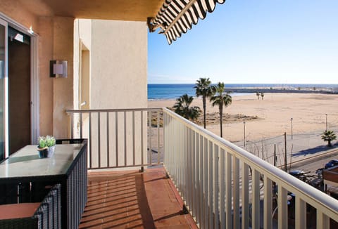View (from property/room), Balcony/Terrace, Sea view
