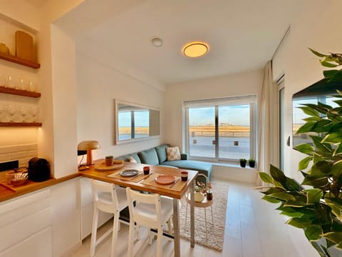 Living room, Seating area, Dining area, Sea view, Sea view