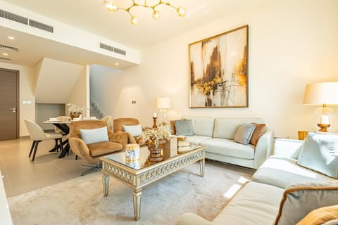 Elegant Family Villa with BBQ in the Heart of Yas near Yas Circuit - Formula 1 - Ferrari World - Sea World - Warner Brothers Villa in Abu Dhabi