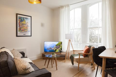 TV and multimedia, Seating area