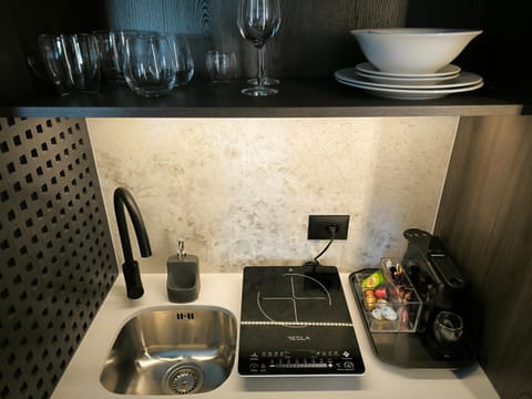 Coffee/tea facilities, Kitchen or kitchenette