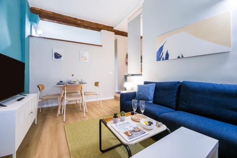 TV and multimedia, Living room, Dining area