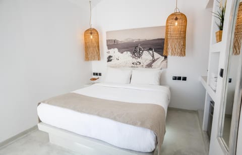 Cliff Aura Suites Apartment in Thera