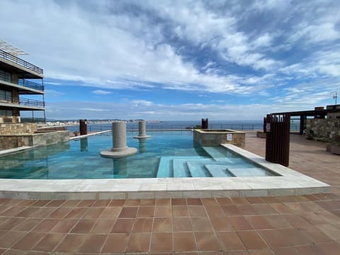 Balcony/Terrace, Swimming pool, Swimming pool