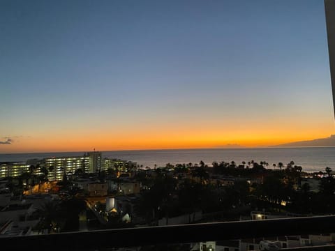 City view, Sea view, Sunset
