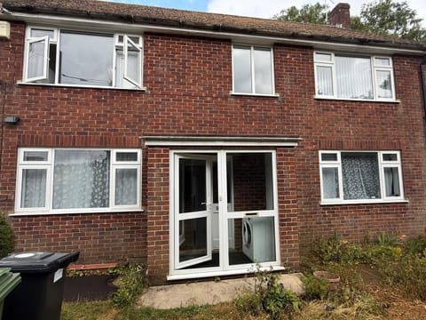 Luxury 1-Bedroom Flat, Wi-Fi, Near Oxford centre Apartment in Oxford