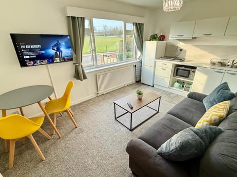 Luxury 1-Bedroom Flat, Wi-Fi, Near Oxford centre Apartment in Oxford