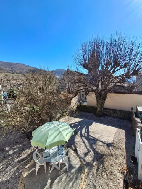 Patio, Natural landscape, Dining area