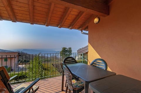 View (from property/room), Balcony/Terrace