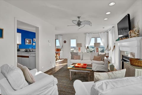 Here Comes The Sun by Sea Scape Properties House in Topsail Beach