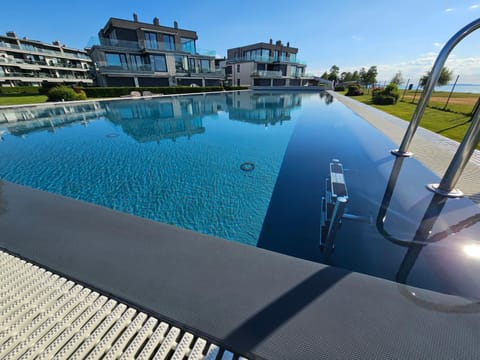 Property building, Swimming pool