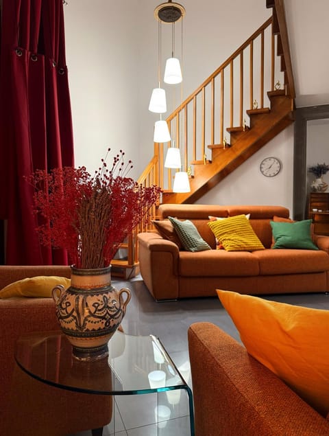 Living room, Seating area