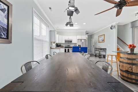 Big Bear Coastal Cabin Cabin in Garden City