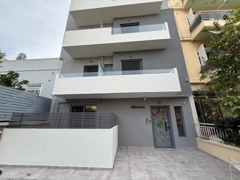 Property building, Internal: Not applicable to any particular room