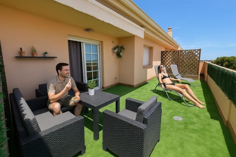 View (from property/room), Balcony/Terrace, Balcony/Terrace, sunbed