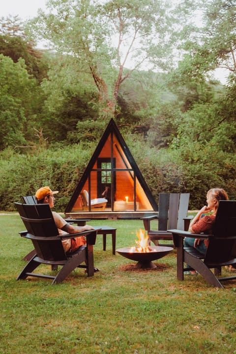 Day, Natural landscape, Garden, Seating area, Garden view