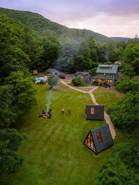 Property building, Natural landscape, Bird's eye view, Mountain view