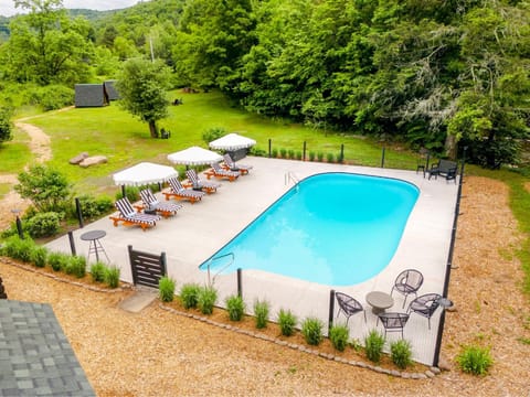 Natural landscape, Swimming pool, sunbed