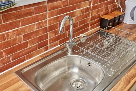 Relaxing 3-Bedroom Home Near the Beach Apartment in England