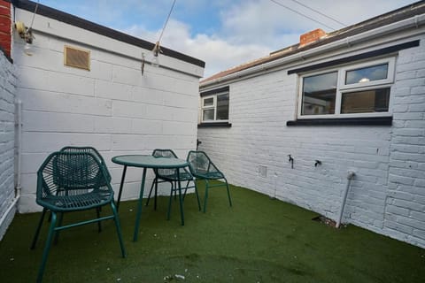 Relaxing 3-Bedroom Home Near the Beach Apartment in England
