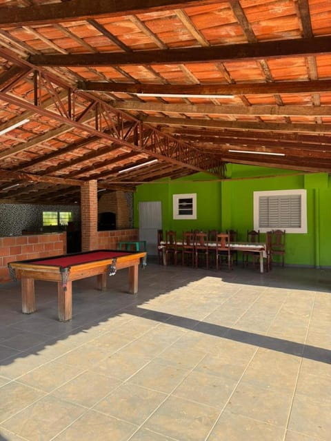 Billiard, Seating area