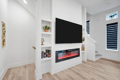 Communal lounge/ TV room, TV and multimedia